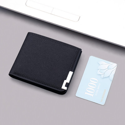 Kis méretű férfi pénztárca hitelkártyáknak és dokumentumoknak