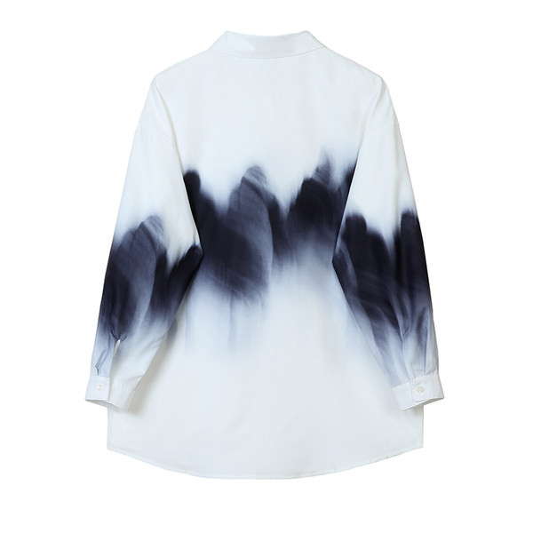 Madingi moteriški marškiniai su vaisvavių spalvų ir sagomis