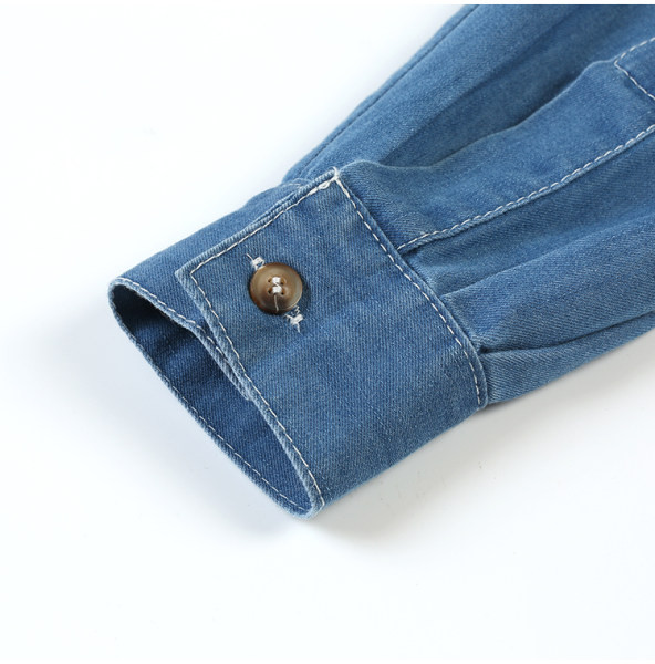 Cămașă casual de damă din denim cu buzunare - culoare albastră