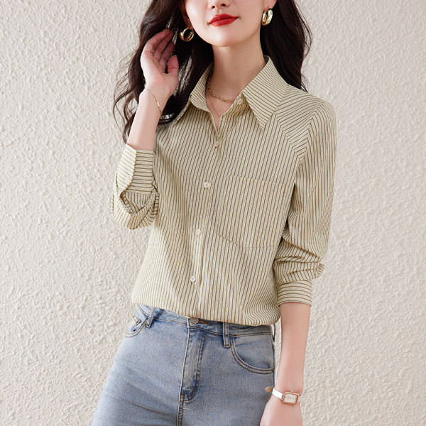 Naujo modelio dryžuoti marškiniai su kišenėmis ir sagomis