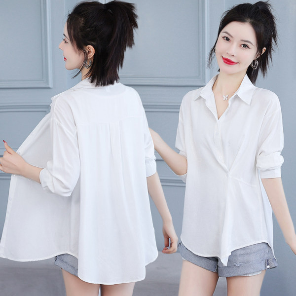 Kahes värvitoonis nööpidega naiste vabaajasärk