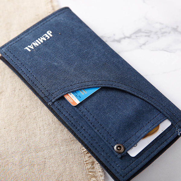 Összecsukható férfi pénztárca rekesszel bankjegyek és hitelkártyák tárolására