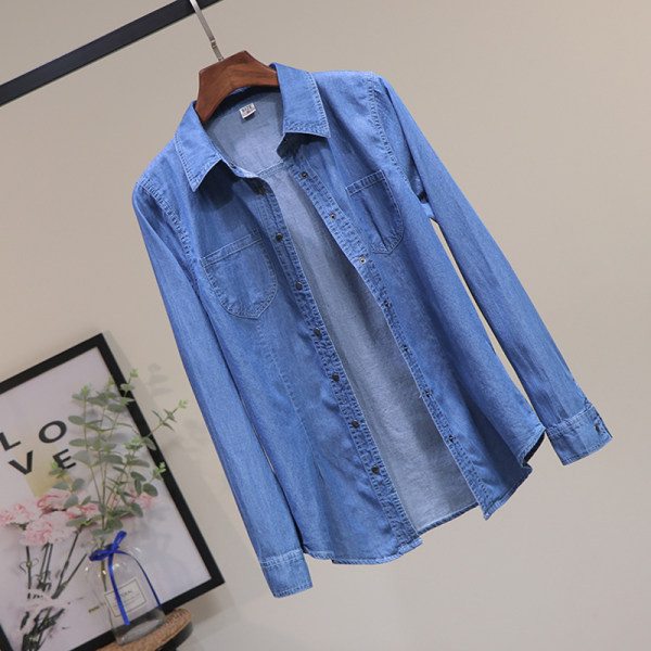 Moteriški džinsiniai marškiniai ilgomis rankovėmis ir sagomis