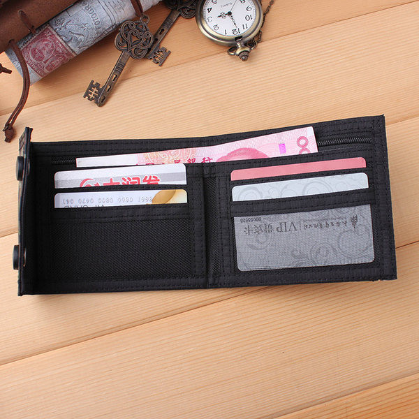 Stílusos férfi terepszínű pénztárca fém csattal és felirattal