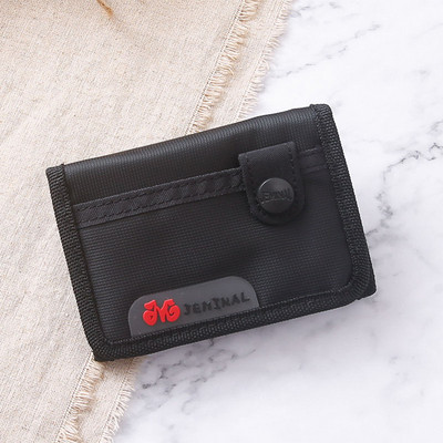 Négyzet alakú férfi pénztárca