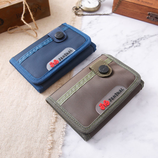 Négyzet alakú férfi pénztárca