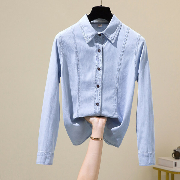 Moteriški džinsiniai marškiniai su sagomis