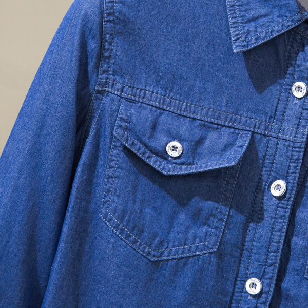 Moteriški džinsiniai marškiniai su pamušalu ir klasikine apykakle