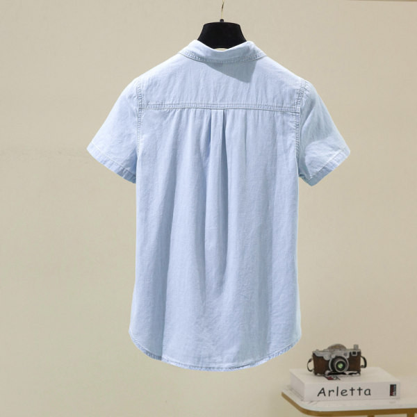 Džinsiniai marškiniai trumpomis rankovėmis, sagomis ir kišene