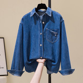 Retro stiliaus džinsiniai marškinėliai moterims su sagomis ir kišene