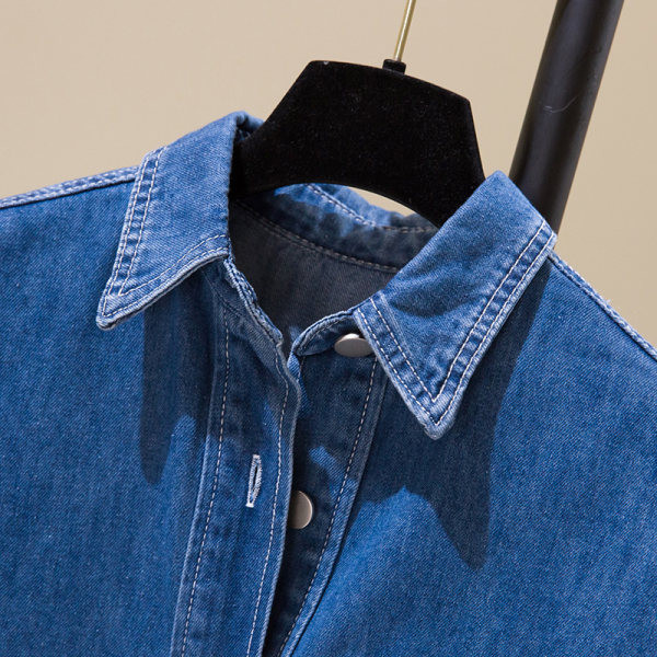 Retro stiliaus džinsiniai marškinėliai moterims su sagomis ir kišene