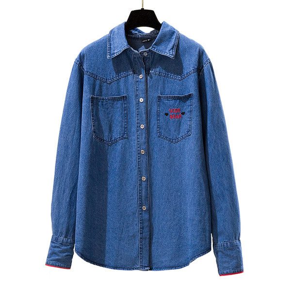 Moteriški džinsiniai marškiniai su kišenėmis - mėlynos spalvos