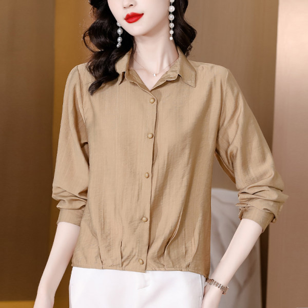 Naiste elegantne särk - puhas nööpidega mudel