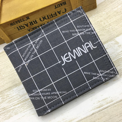 Férfi pénztárca több rekesszel bankjegyek és hitelkártyák tárolására