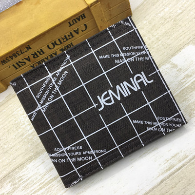 Férfi pénztárca több rekesszel bankjegyek és hitelkártyák tárolására