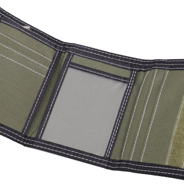 Meeste rahakott kirja ja takjakinnitusega