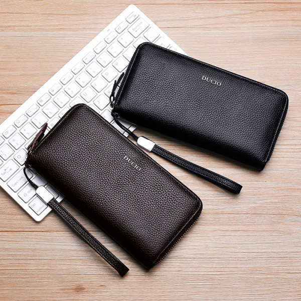 Elegáns férfi pénztárca fém elemmel és cipzárral