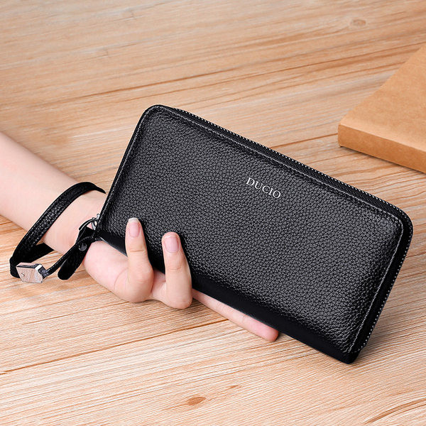 Elegáns férfi pénztárca fém elemmel és cipzárral