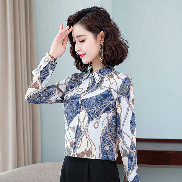 Elegantiški moteriški marškiniai su klasikine apykakle