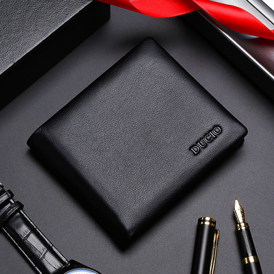 Odinė vyriška piniginė su skyriumi banknotams ir kortelėms