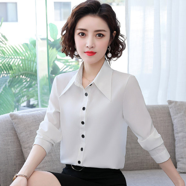 Cămașă albă de damă cu nasturi