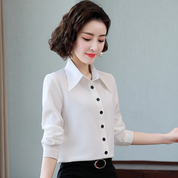 Cămașă albă de damă cu nasturi