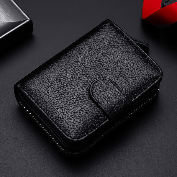 Kožni muški novčanik s patentnim zatvaračem i gumbom