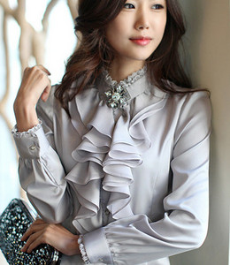 Elegantiški moteriški marškinėliai su kaklu