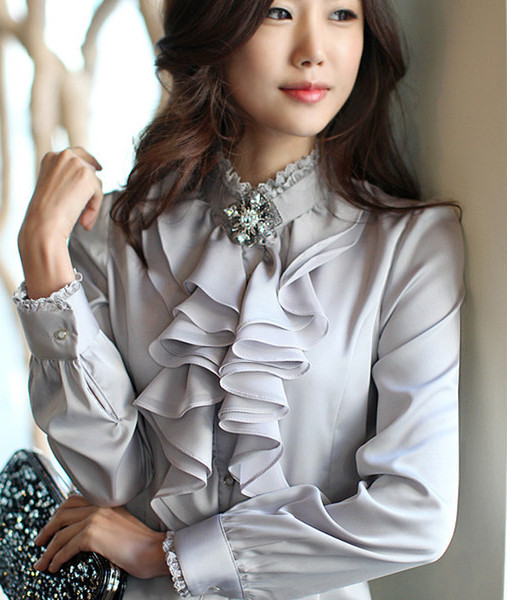 Elegantiški moteriški marškinėliai su kaklu