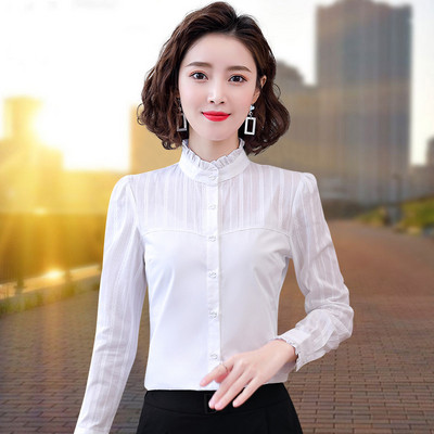 Elegantne tikandi ja nööpidega särk