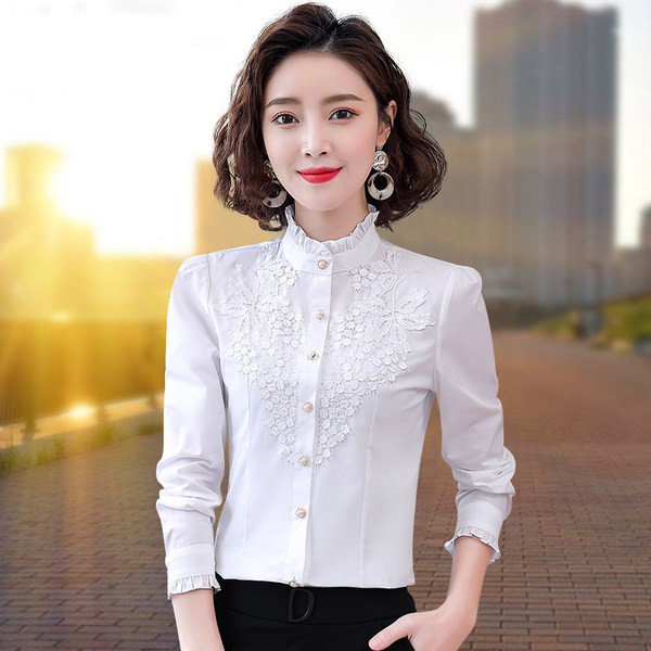 Elegantne tikandi ja nööpidega särk