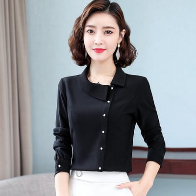 Μοντέρνο πουκάμισο με οβάλ λαιμόκοψη και κούμπωμα στο πλάι με κουμπί