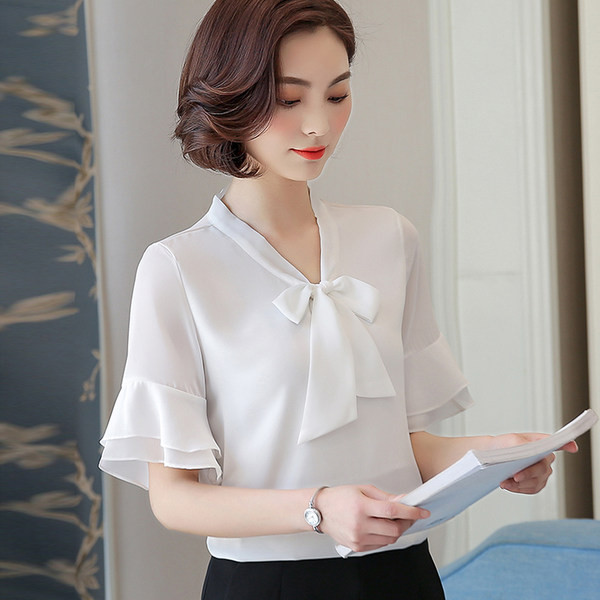 Moteriškų marškinių platus modelis su kaspinu ir 3/4 rankovėmis