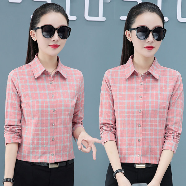 Ruuduline sügissärk naistele - liibuv mudel