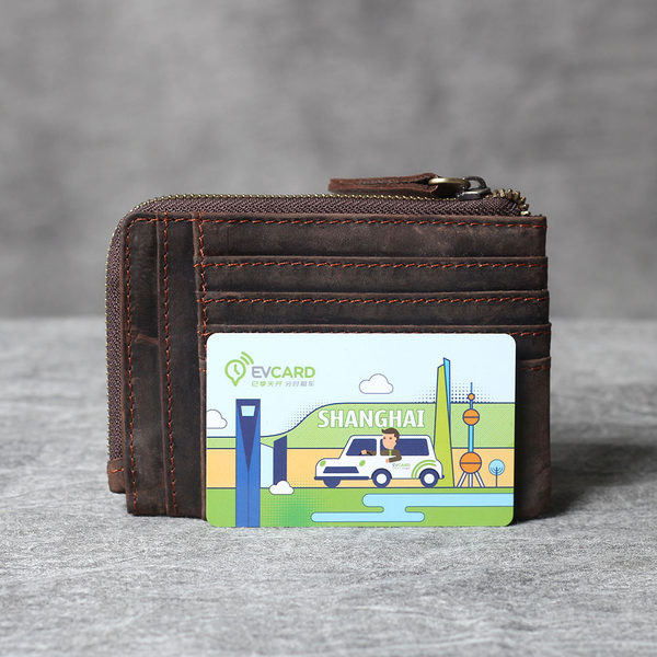 Kis méretű férfi bőr pénztárca bankkártya rekesszel