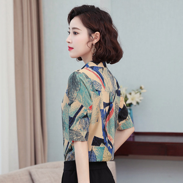 Cămașă elegantă de damă cu motive florale