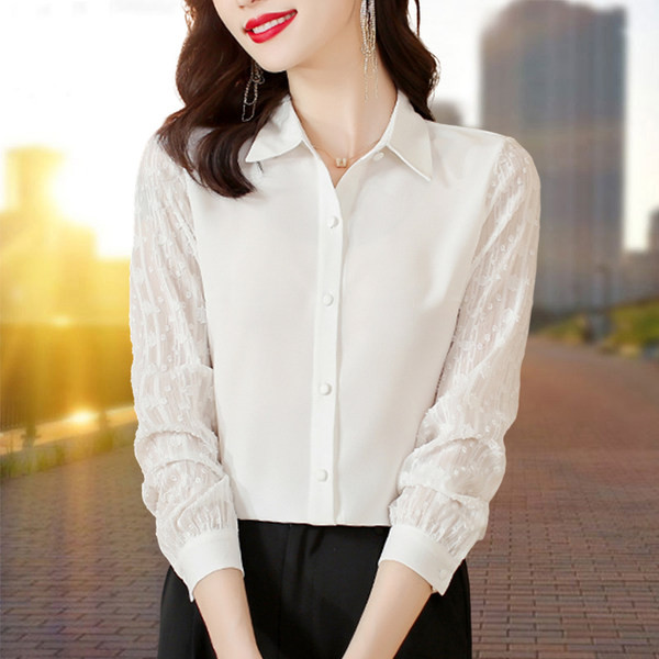 Elegantiški moteriški marškiniai – su siuvinėjimais ir sagomis