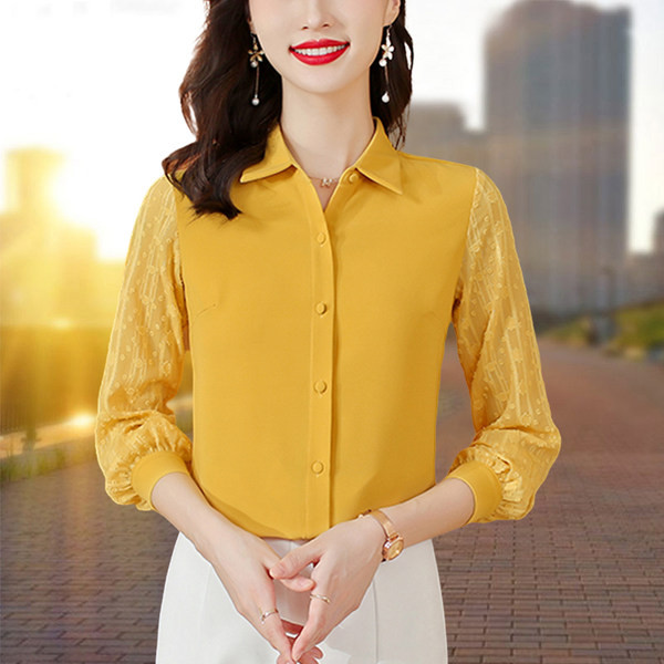 Elegantiški moteriški marškiniai – su siuvinėjimais ir sagomis