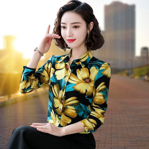 Naiste liibuv pikkade varrukatega särk – palju värve