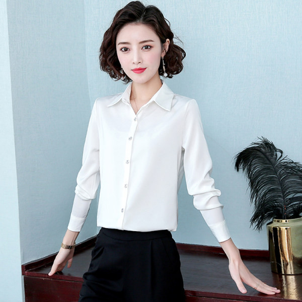 Švaraus rašto moteriški marškinėliai ilgomis rankovėmis