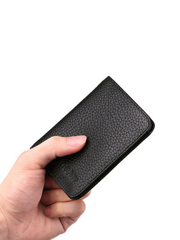 Малък мъжки портфейл от изкуствена кожа в черен цвят