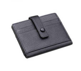Sulankstoma vyriška odinė piniginė skirta dokumentams ir kredito kortelėms laikyti