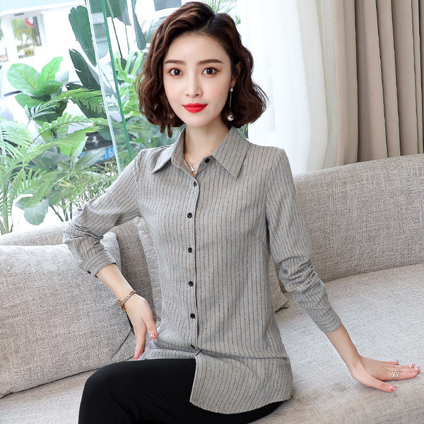 Női testhezálló gombos ing, hosszúkás modell