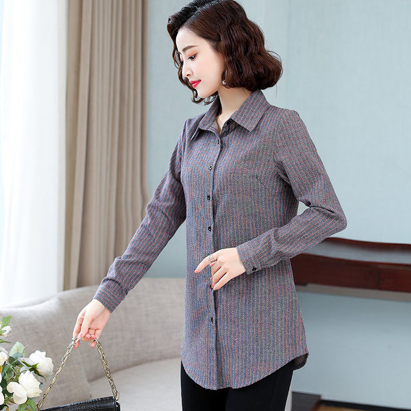 Női testhezálló gombos ing, hosszúkás modell