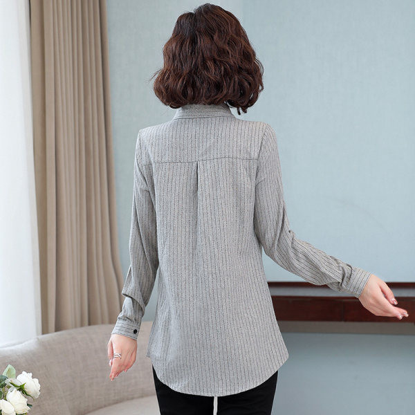 Női testhezálló gombos ing, hosszúkás modell