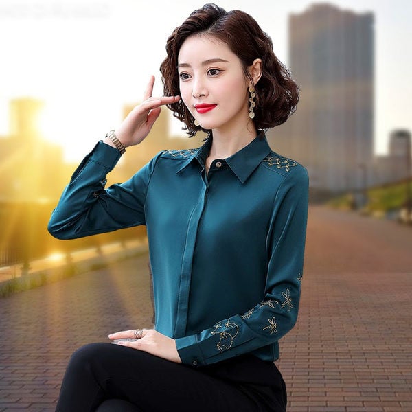 Moodne pikkade varrukatega tikandiga särk naistele