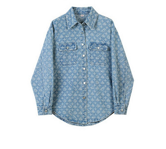 Vabaaja vormidega teksasärk