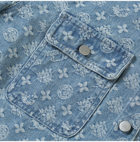 Vabaaja vormidega teksasärk