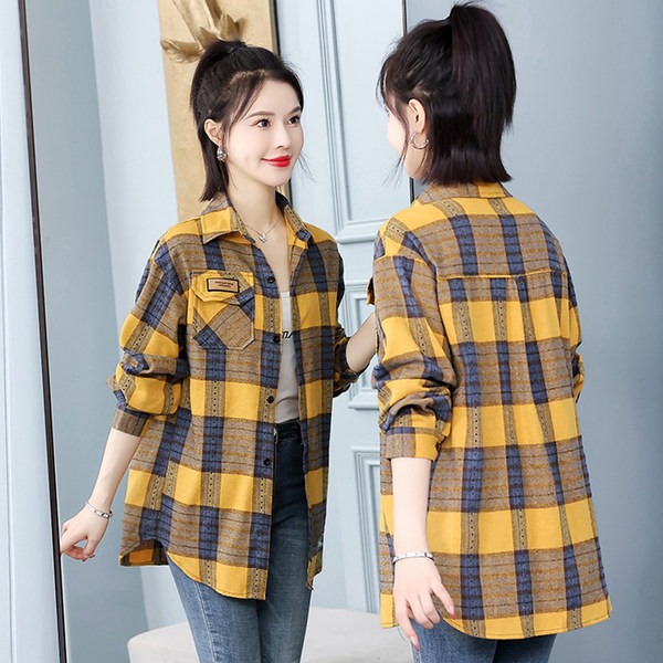 Laisvi moteriški marškinėliai su kišene