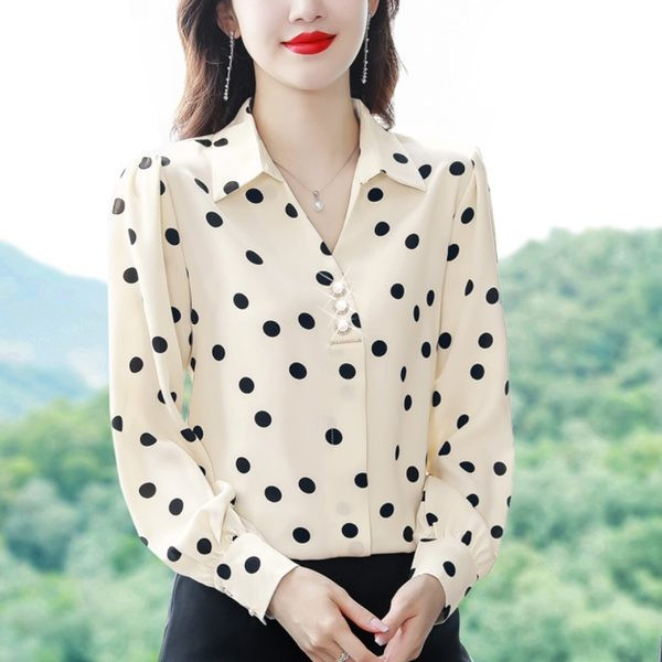 Elegantiški moteriški marškinėliai su V formos iškirpte